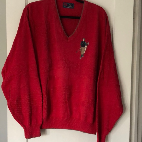 Vintage Isle of 💯 Cotton red embroidered golfer, v-neck. Size XL. USA made, EUC - Picture 1 of 10